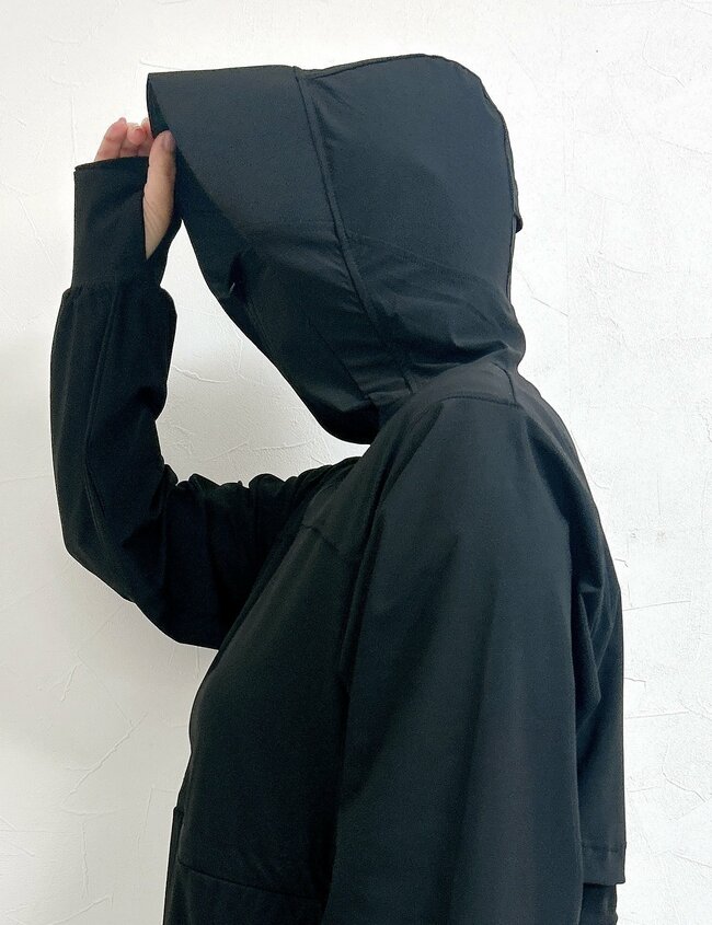 ワークマン、待ってました…!ロング丈の“不審者パーカー”全身がっつりUV対策できちゃうよ!「この丈の長さが欲しかった!」「安いのに優秀で買い足した」