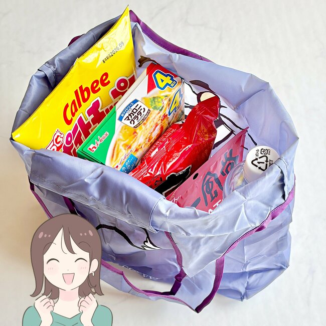 「買わずにはいられなかった」「ふつーに衝動買いしたわ」タリーズ×トムとジェリーの“チーズみたいなポーチ”エコバッグ付きで可愛すぎる…！