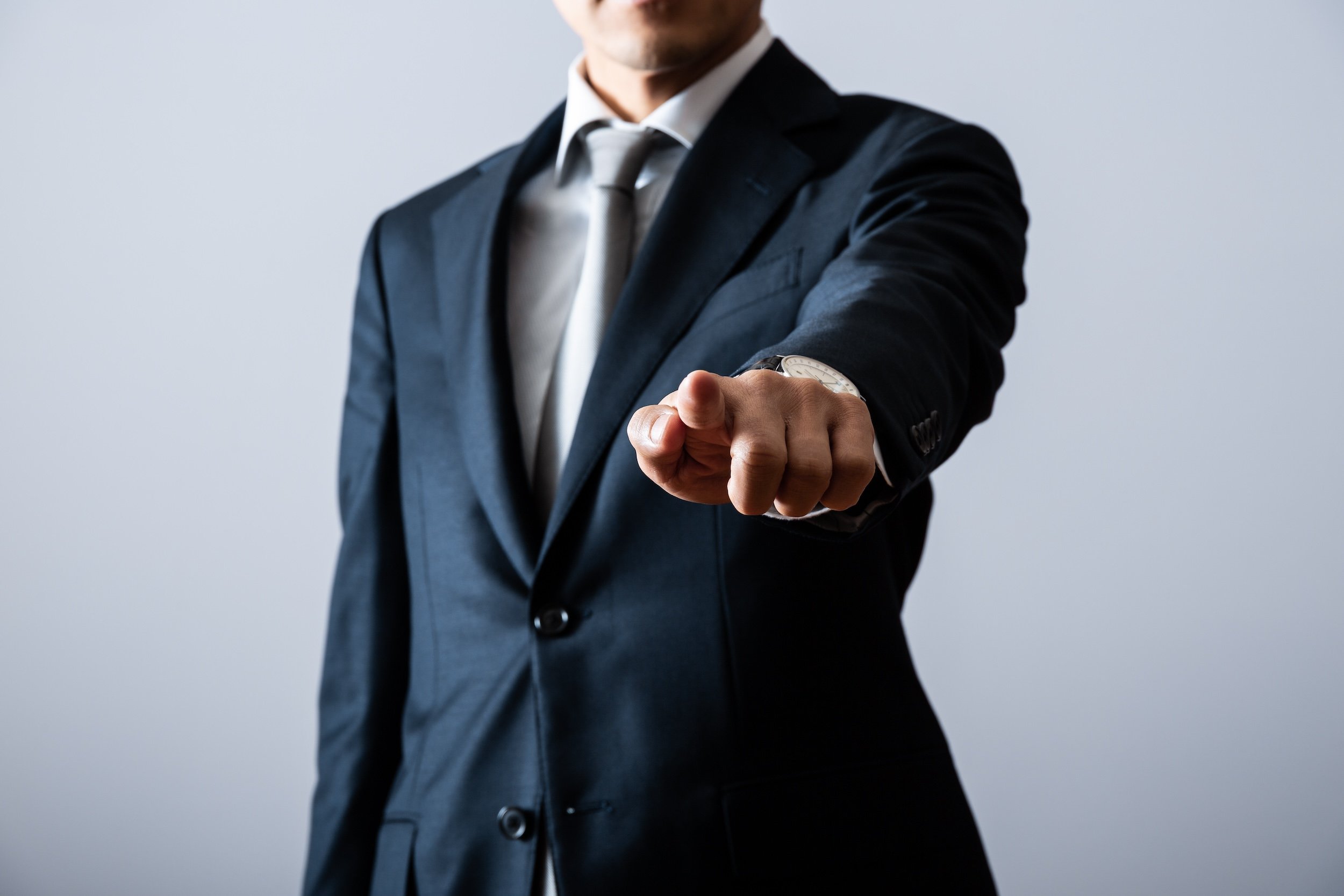 相手から反対されたとき、頭の悪い人は「攻撃された」「人格否定だ」と感じる。じゃあ、頭のいい人は?