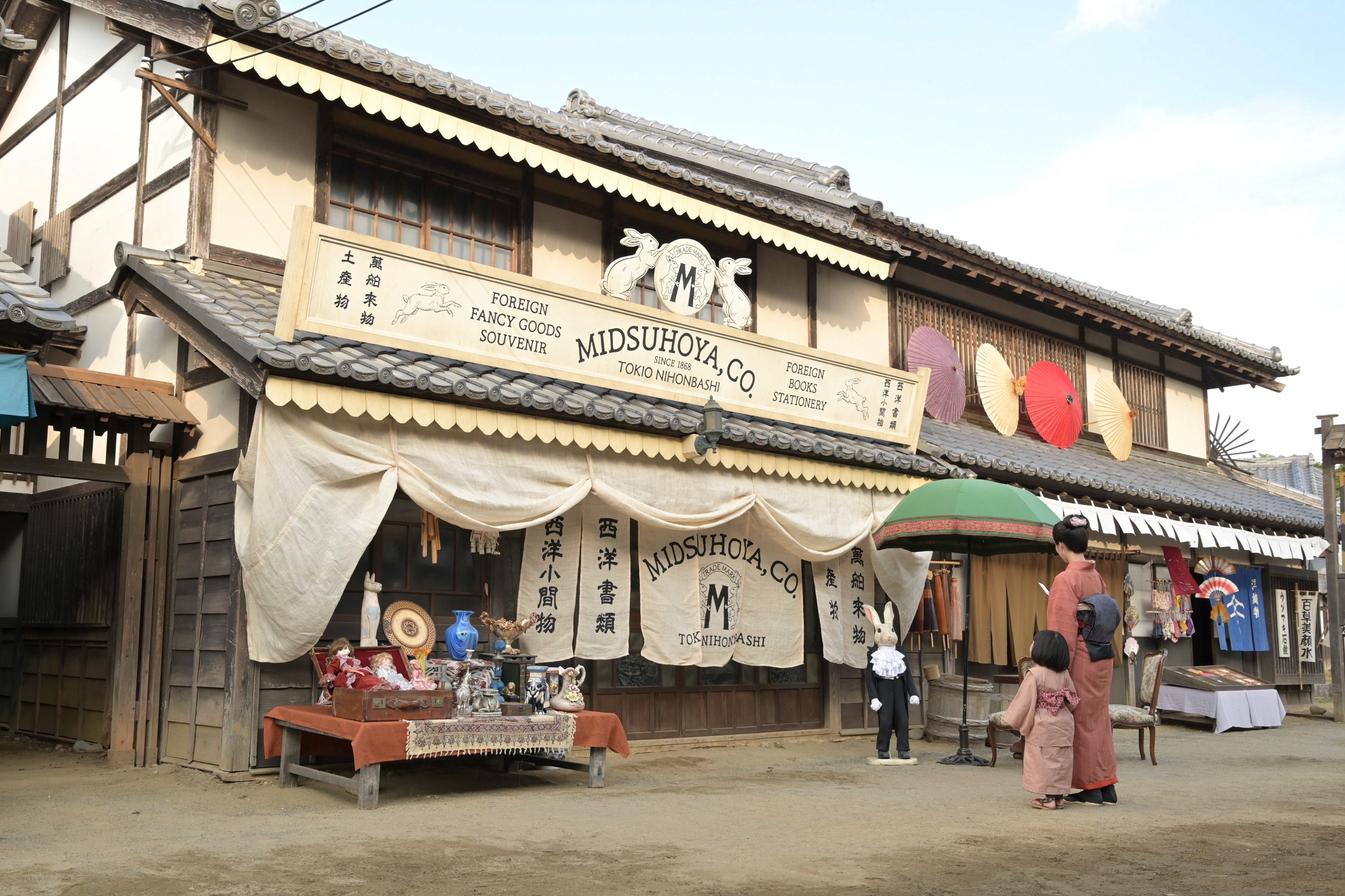 朝ドラが「歴史に埋もれた紳士・清水卯三郎」なぜ描く？脚本家が明かした起用のワケ〈風、薫る第10回〉