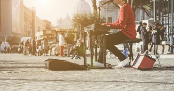 「楽譜なしで伴奏が弾ける人」は、なにをどう弾いているのか?【書籍オンライン編集部セレクション】