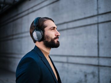 V-MODA、ANC搭載ワイヤレスヘッドホン「M-200 ANC」 有線接続でハイレゾ対応
