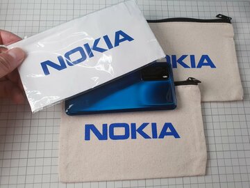 「ノキア」「Razer」「BYD」、ITメーカーのマスクを香港でゲット!