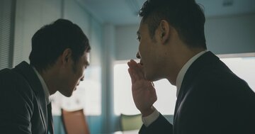 「ただ聞いていただけ」なのに…優秀なライバルを陥れる「ヤバい同僚」の怖すぎる手口