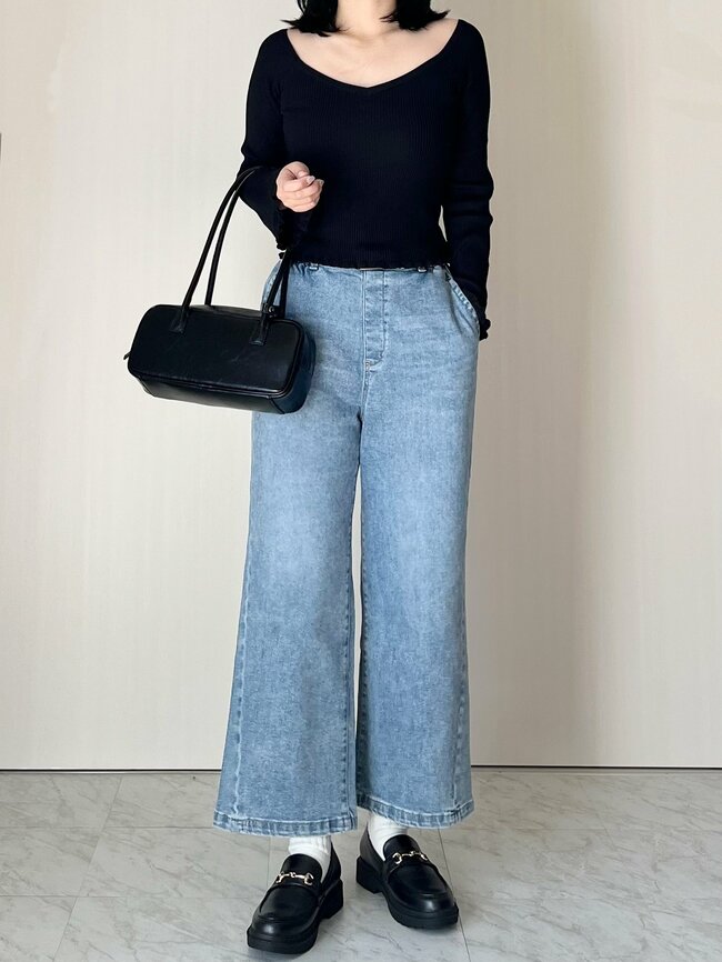 「脚がスラっと見える」グローバルワークの“おしゃれパンツ”スウェット感覚ではけて楽ちん!「春まで活躍しそう」「色違いも買おうと思います!」