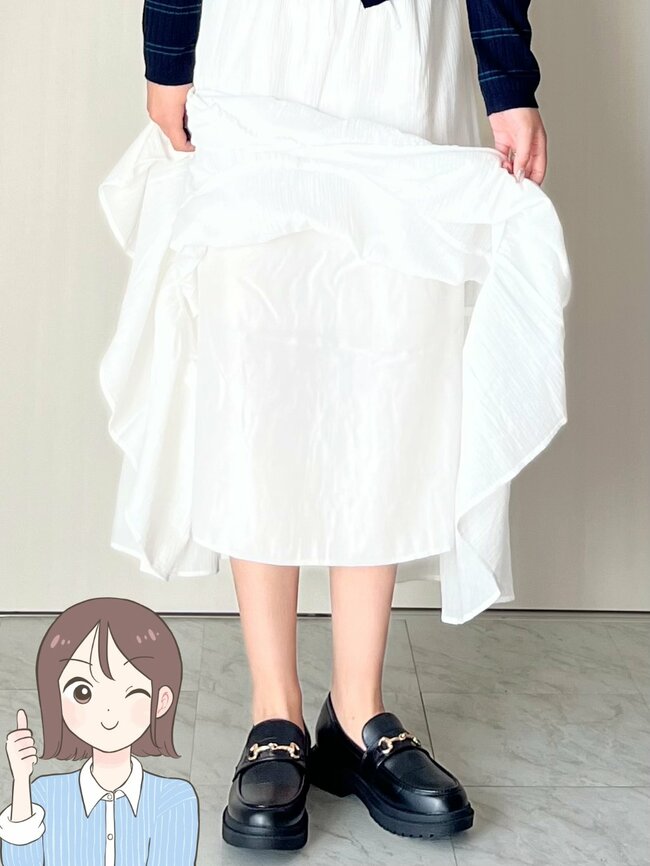 一年中使えてコスパすご…！GUの「白でも透けにくいスカート」ふんわり可愛いし、体型カバーもできて手放せない！