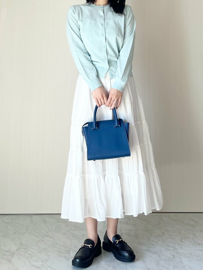 「毎年買っています」「2枚目の購入です」無印良品の“楽ちんカーディガン”着回し力バツグンで何枚も欲しくなる！「オールシーズン使いやすくて助かる」