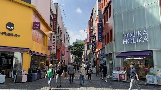 韓国に初めて行くなら、この街は外せない！ ソウルの超人気の観光地「明洞」の魅力とは？