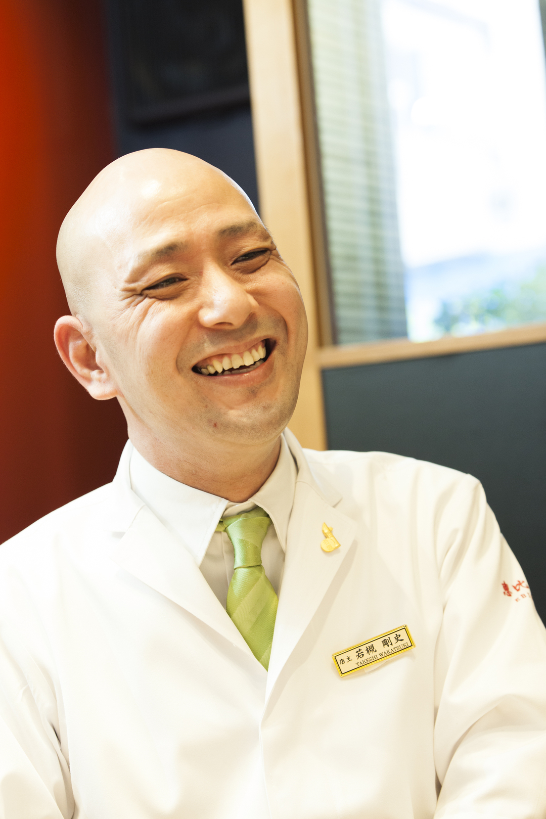 予約業務ばかりに時間を取られる<br />寿司店の苦悩