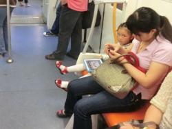 日本の若者がデジタルネイティブ度で遅れをとる?<br />スマホとタブレットを使い始めた中国の子どもたち