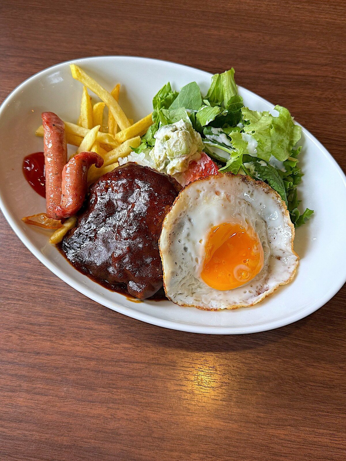「見た目以上にボリュームが凄い」びっくりドンキーの“夏限定ハンバーグ”がおいしすぎて涙出る「めっちゃ好き」「超オススメです」