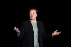 マスク氏、ツイッターの不確定要因に　取締役辞退で自由の身