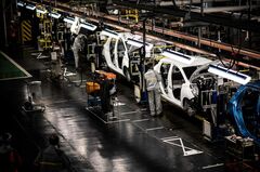 日産とルノー、出資比率見直し難航　EV特許争点