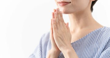 【神様は見ている】お財布にしのばせるだけでOK！「神様が喜ぶ参拝の裏ワザ」とは？