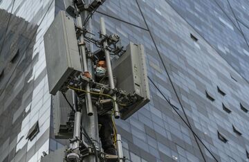 米政府、5G技術巡り民間介入検討　対中競争力強化へ