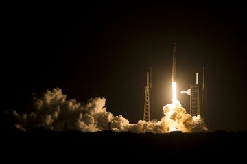 スペースX、史上最大級IPOへ非公開申請