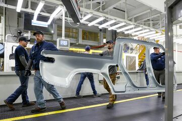 EVのリビアン、6％の追加人員削減へ
