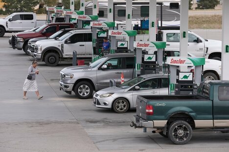 本当の原油価格はどっち？ 133ドルvs.99ドル