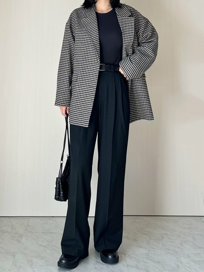 「着回し力が本当に高い」「控えめに言って最高」GUの“2990円アウター”がレトロ感たっぷりでおしゃれ！「色味が絶妙で何色とでも合わせやすい」