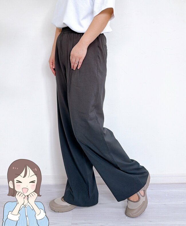 【ユニクロ】「結局3本買い」まとめ買い続出の“2990円ワイドパンツ”が大好評「今年はこればかり」「酷暑に最適」《購入レビュー》