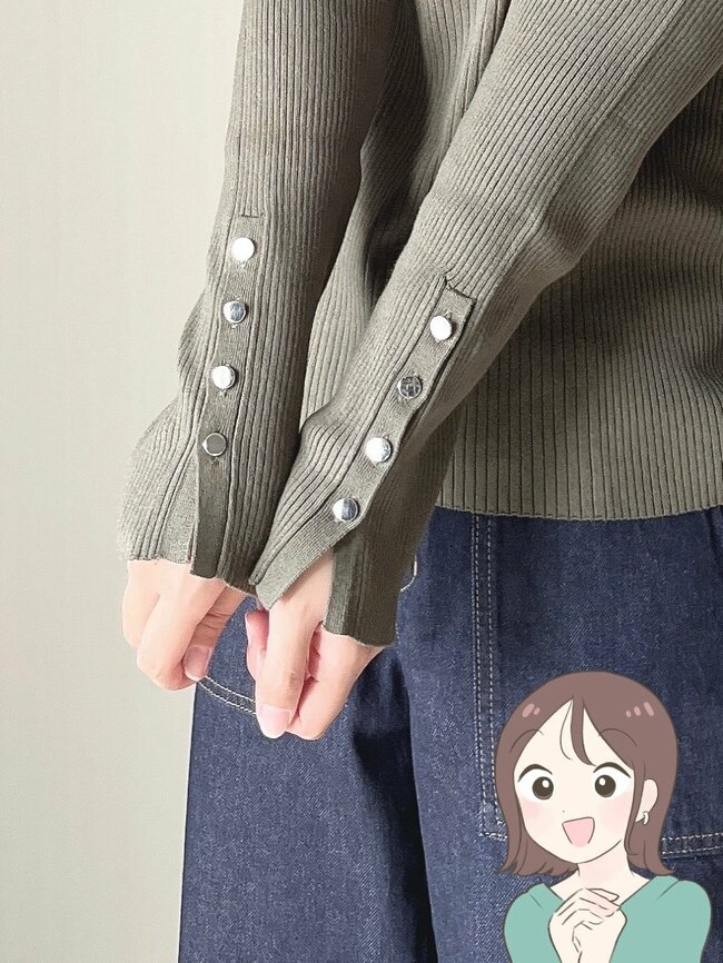 「着痩せして見えました」GUの“高見えトップス”が2490円とは思えないオシャレさ！「細見えデザイン」「着回しもコーデもしやすい」