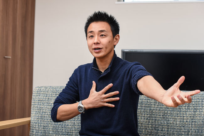 阿部さんは「大きな冒険をやっていくんだったら、社会も巻き込んでいかなければならない」と語る