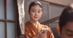 速記を始めたのぶ、闇市で記者にスカウト→朝ドラ後半戦がガラッと動き出した【高橋文哉コメント付き・あんぱん第64回】
