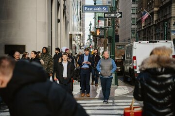 米就業者数、11月は6万4000人増 失業率は4.6%に上昇