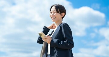 お客様と「メールでつながる」のは二流の人。では、お客様と長期的な関係を築く「一流」はどうしている?
