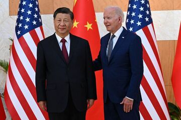 米中、首脳会談へ強気の駆け引き