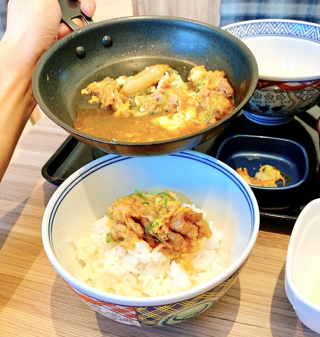 「うますぎで2回目」「腹パンでございます」吉野家の“贅沢すぎる定食”ご飯のおかわり無料がうれしい！「ご飯大盛り3杯食った！」「元気の出る味」《実食レビュー》