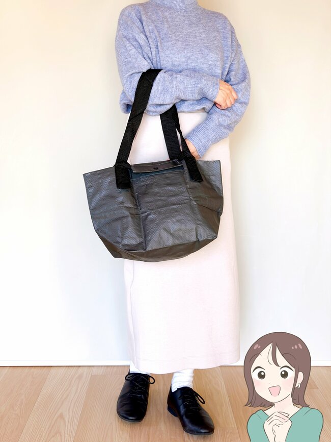 「汚れても大丈夫で、めっちゃ軽い！」ローソンでしか買えない“無印良品のたためるバッグ”が優秀すぎる！「2件目でゲット」「大きさちょうどいい」