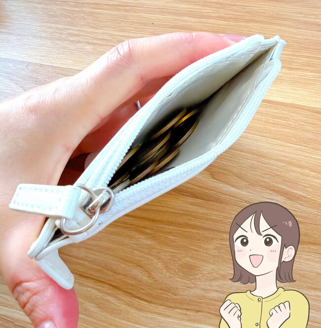 ミニ財布がわりに使えるじゃん…！コメダ珈琲の“ぺたんこケース”カップみたいなデザインが可愛すぎる！