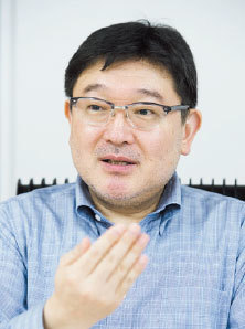 ニコン・エシロール
加藤宏太郎エデュケーション/プロ・サービス本部長
兼ニコンメガネ取締役社長