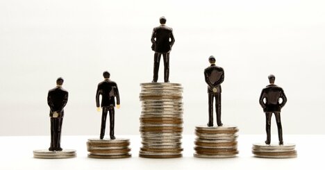 年収が高い証券・保険会社ランキング2024【トップ5】野村や東京海上を余裕で抜いた年収1600万円超のニューカマーは？