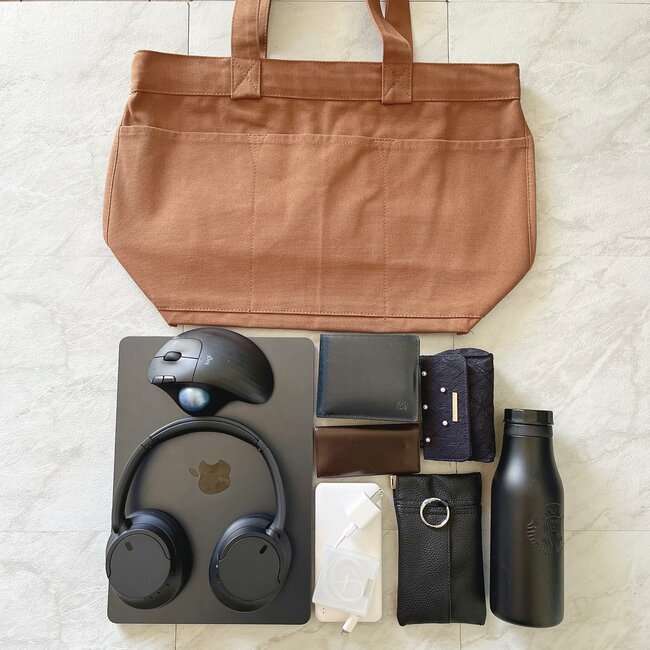 「衝動買いしました」「可愛くてオシャレ」無印良品の“大容量トートバッグ”ポケットたくさんで使いやすい！「丈夫なところがオススメ」