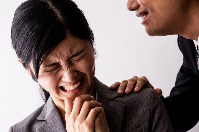 女性記者へのセクハラ実態