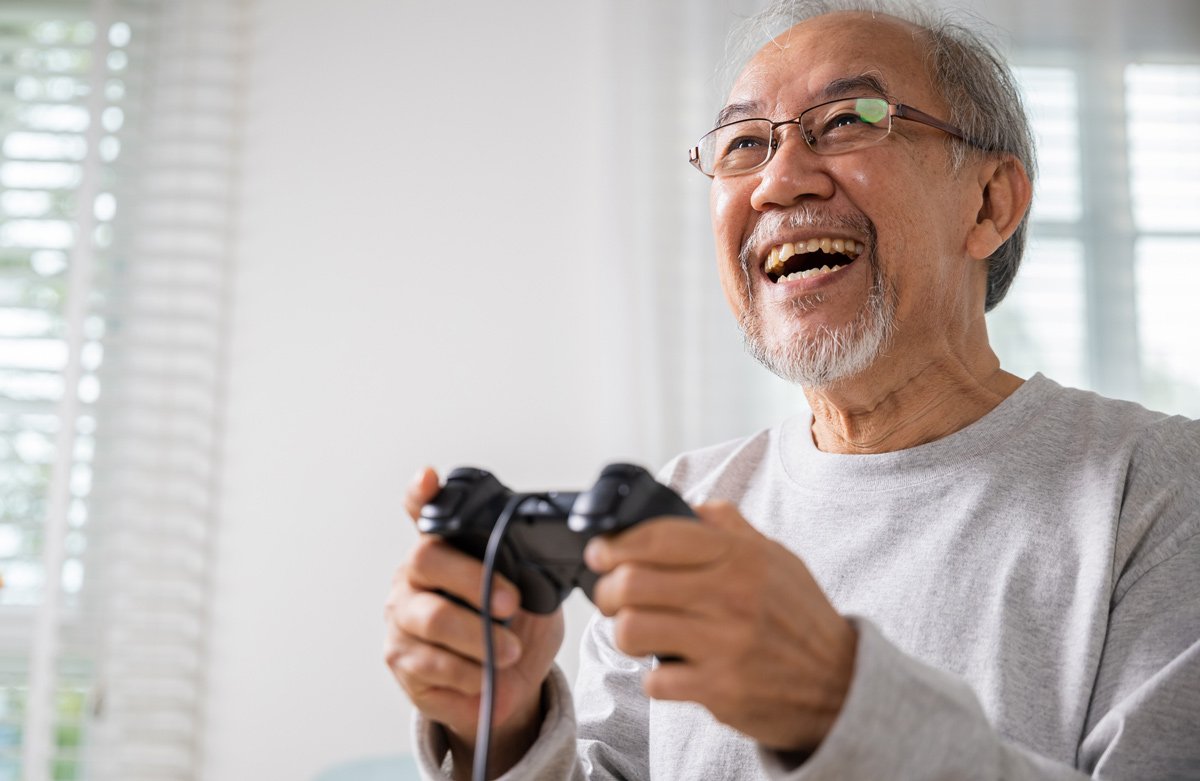 高齢ゲーマー増加中!社会的孤立を防ぐ効果も