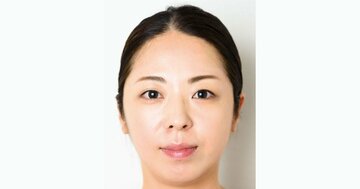 【大人の激変ヘアメイク】夜の電車の窓でゲンナリ…。「お疲れ顔」撃退に、“逆ハの字”ハイライト