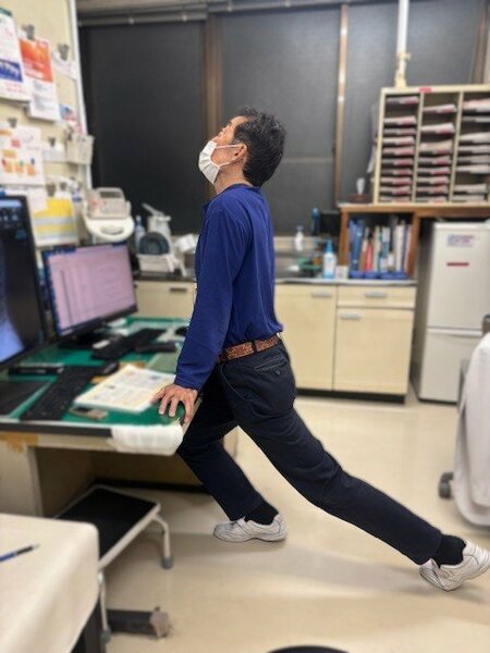 腰のばしストレッチ2