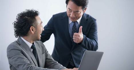 【一発アウト】部下に絶対言ってはいけない「麻薬のような褒め言葉」…成長を止めるNG習慣とは？