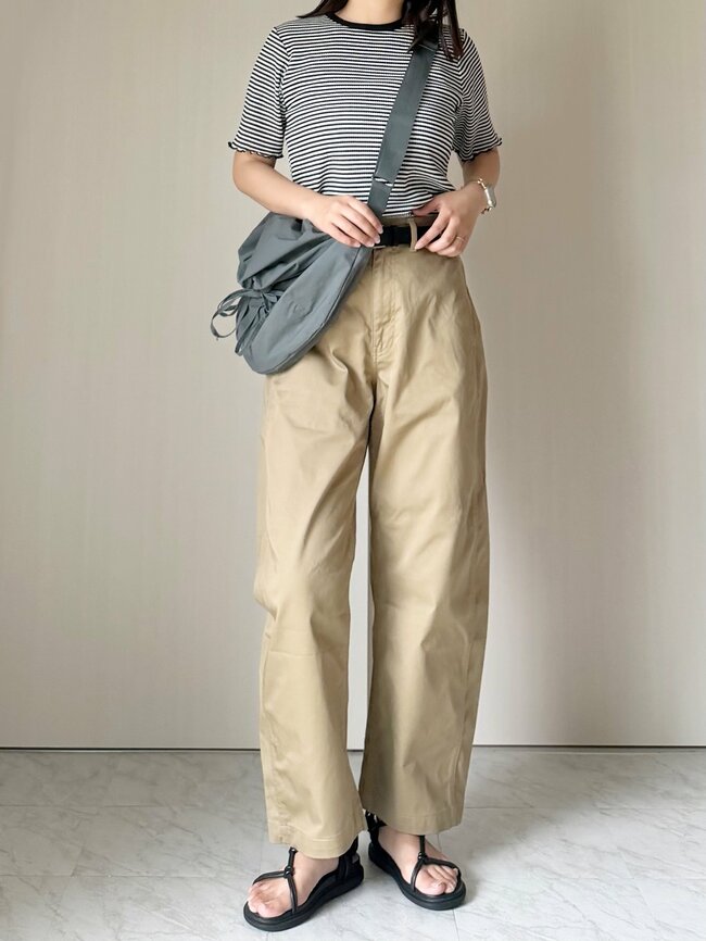 二の腕カバーの天才かも…！しまむらの「1089円トップス」がオンオフ着回せて何枚も欲しくなる！