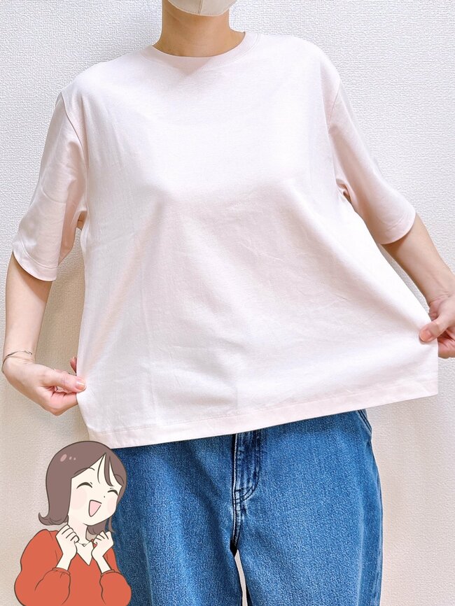 「色違いで何着も持ってます」「華奢に見える」無印良品の“ひんやりトップス”が家でも外でも着ていたくなる!「夏に大活躍する予感」