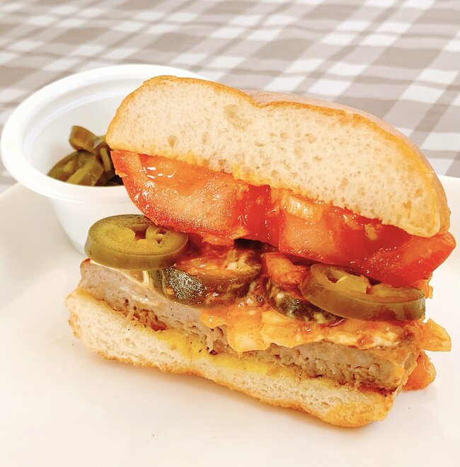 「美味しすぎて震えてる」「この世で一番うまい」モスバーガーの“隠れた名品メニュー”完成度が高すぎる…！「ふたつ食いたい」