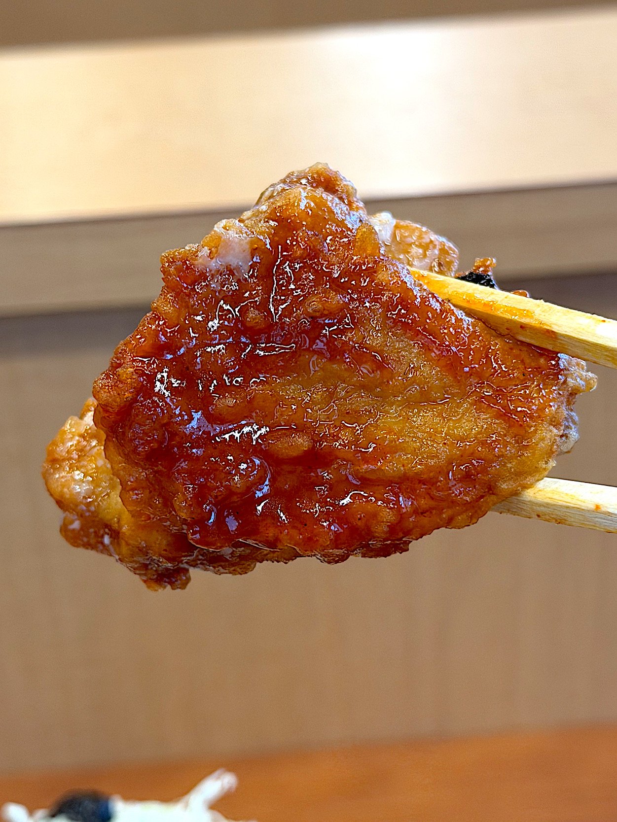 「肉の宝石箱みたい」かつやの“鬼盛りどんぶり”ボリュームすごくて大満足!「まさに男子の夢」「これは美味しかった」