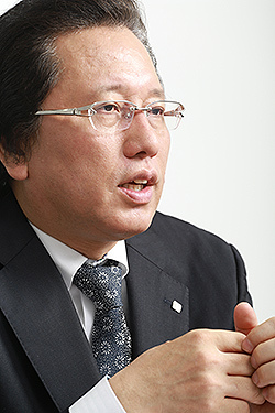 薄毛治療薬の登場で、<br />アデランスはどう戦略を変えたのか