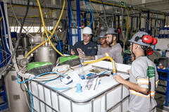 レアアース生産施設、中国以外で続々建設