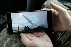 ウクライナ兵器をチャット支援　米軍が24時間
