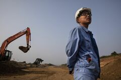 中国、「一帯一路」で融資拡大　不良債権問題浮き彫りに