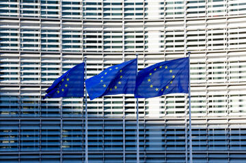 トランプ政権、EUのデジタル規制に批判強める